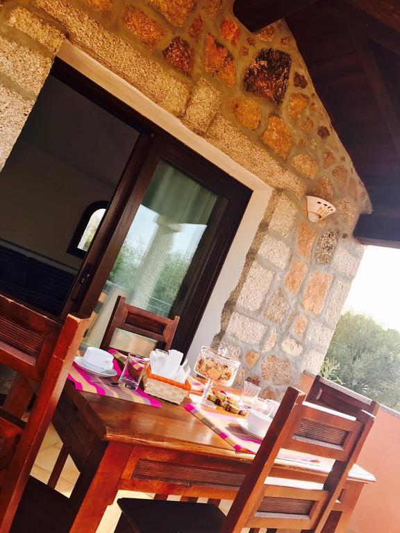I Mari Di Gallura Apartment San Teodoro  Buitenkant foto
